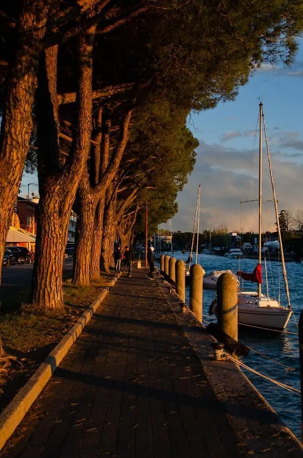 Luminoso Apartment Peschiera del Garda Italy